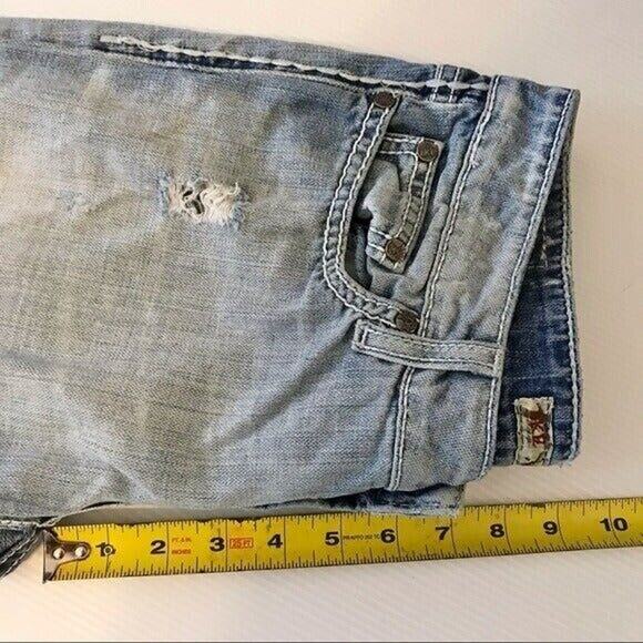 BKE Size 26 Sabrina Light Wash Distressed 100% Cotton Capri Length Denim Jeans - Picture 10 of 10